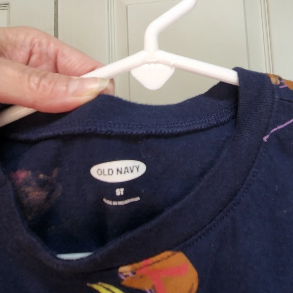 Old Navy Boys Long Sleeve Shirt Top Sledding Bears Design Size 5T